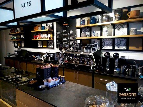 Seasons Chocolate Coffee Nuts